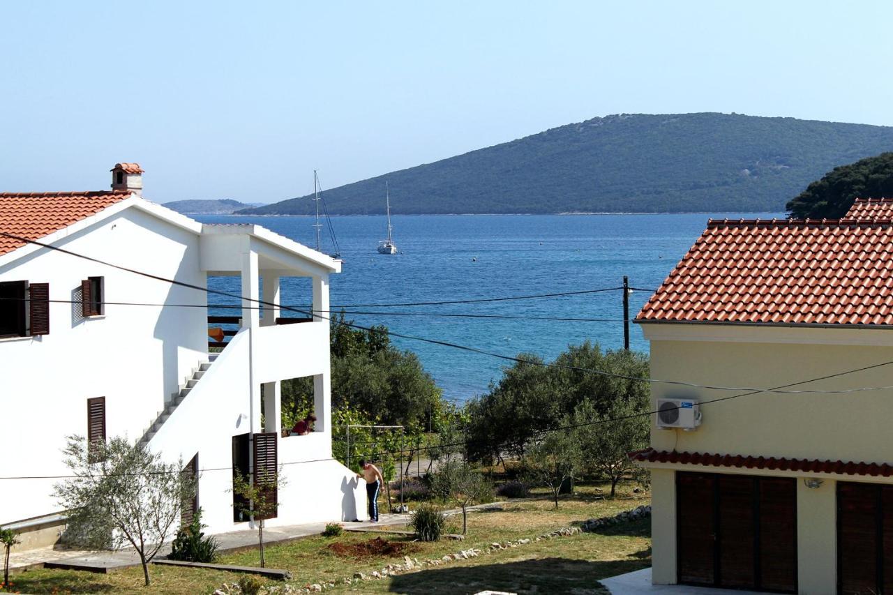 Apartments By The Sea Brgulje, Molat - 6241 Екстер'єр фото