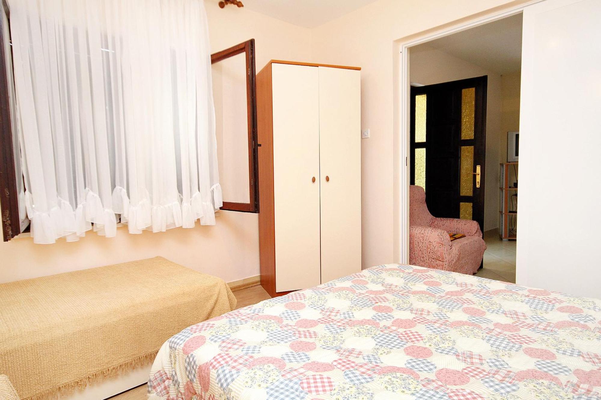 Apartments By The Sea Brgulje, Molat - 6241 Номер фото